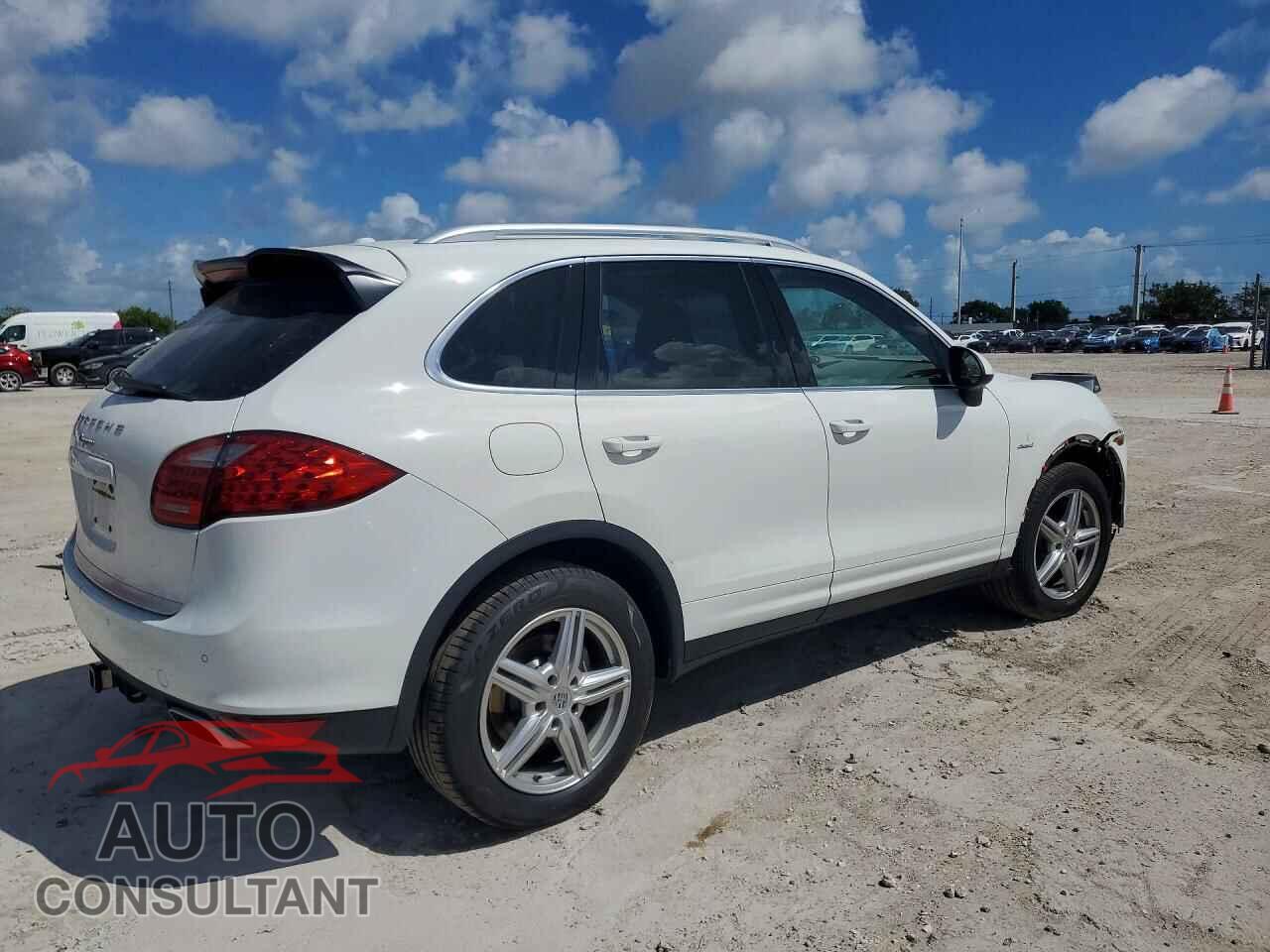 PORSCHE CAYENNE 2013 - WP1AF2A20DLA31105