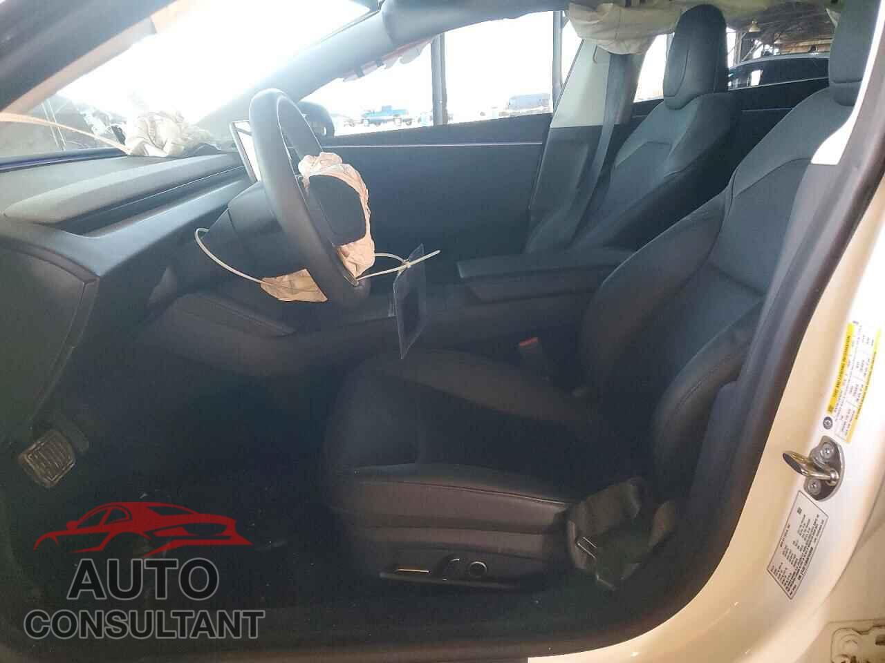 TESLA MODEL 3 2024 - 5YJ3E1EB5RF849599