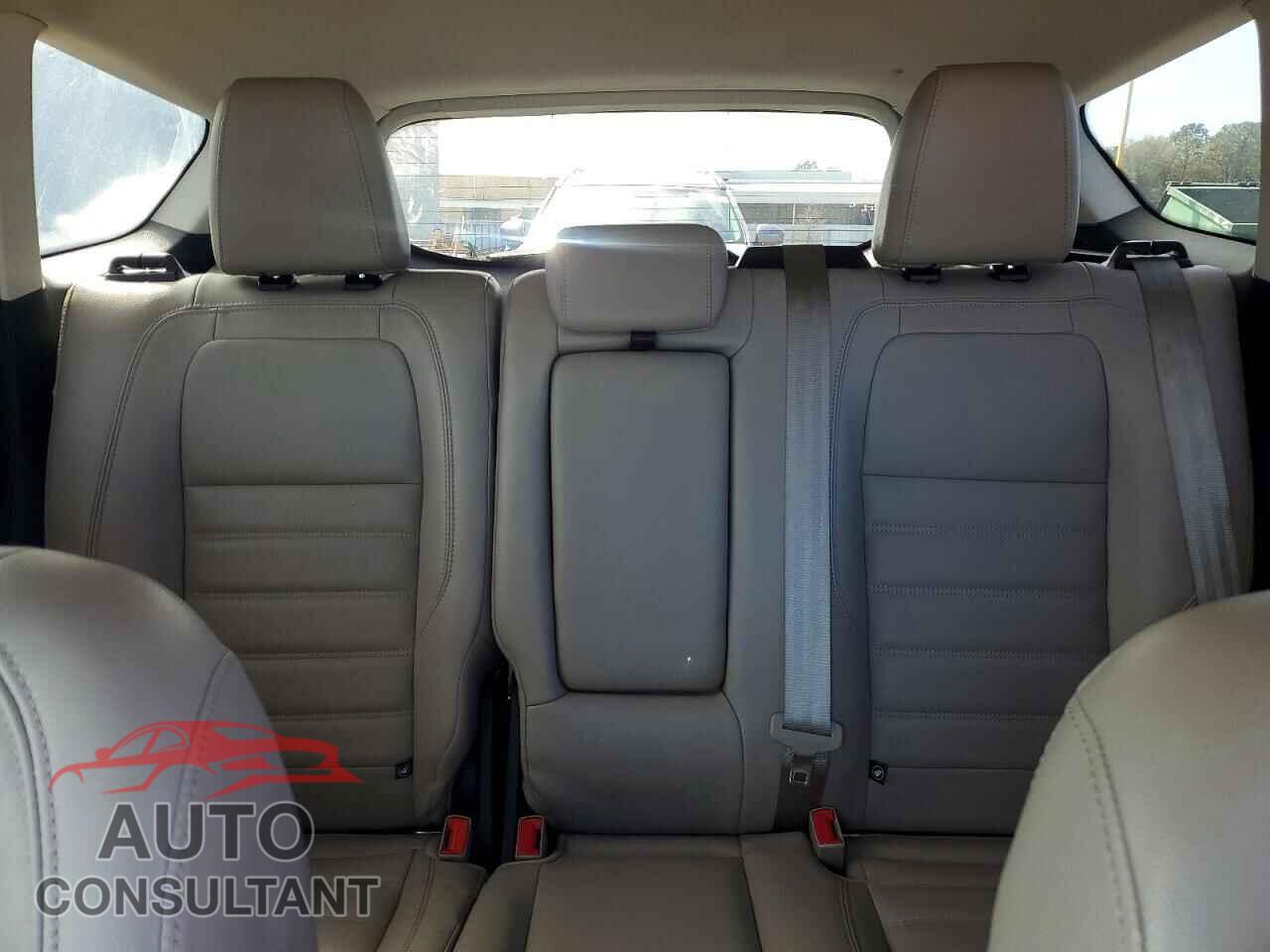 FORD ESCAPE 2017 - 1FMCU0JD5HUE02017