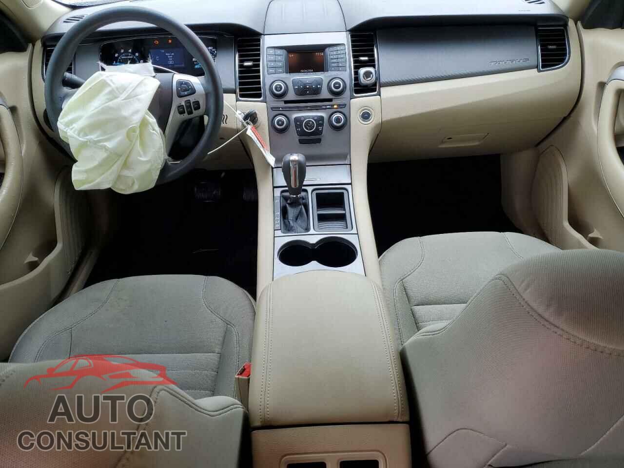FORD TAURUS 2017 - 1FAHP2D87HG143207