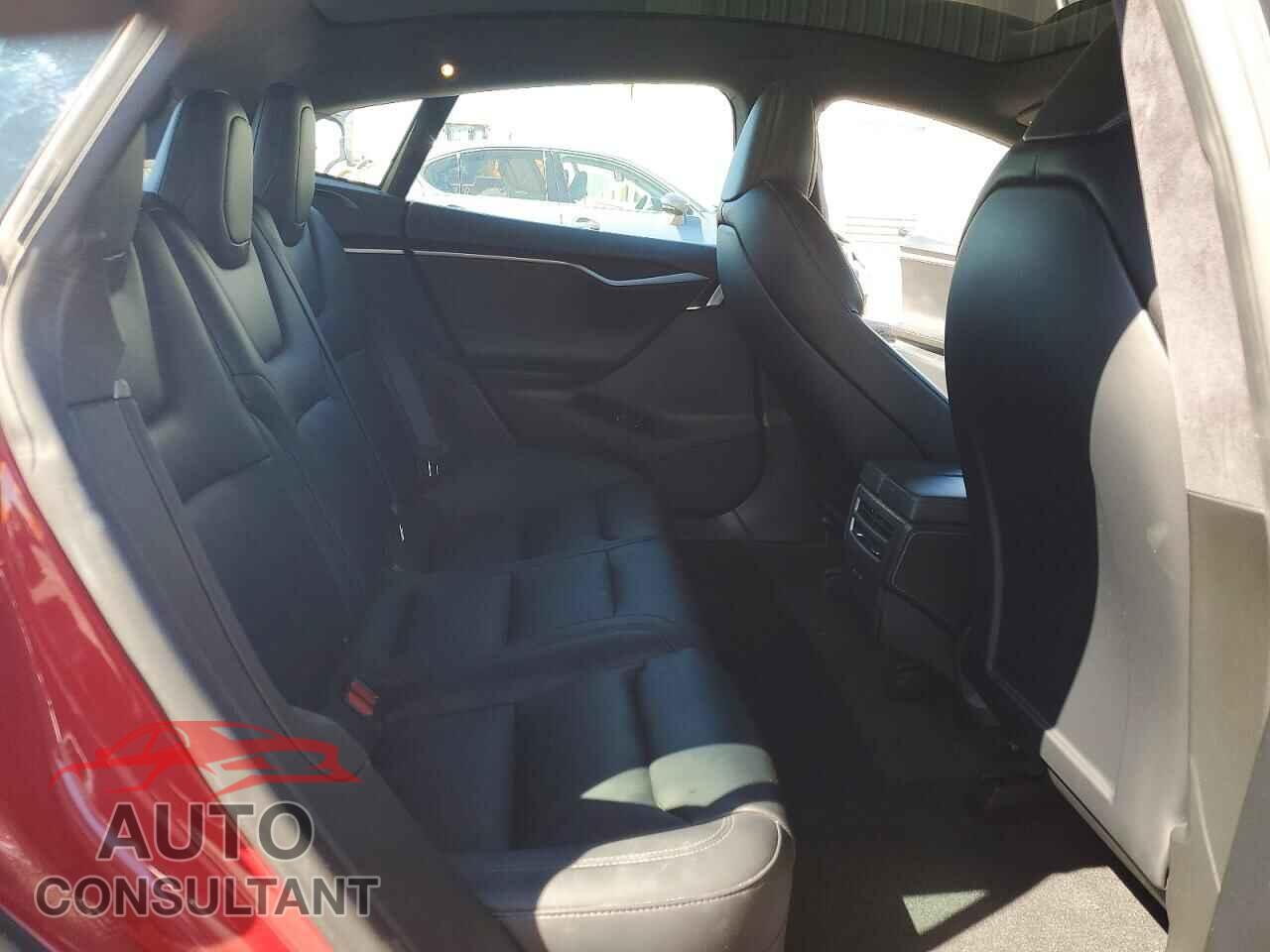TESLA MODEL S 2021 - 5YJSA1E24MF424133