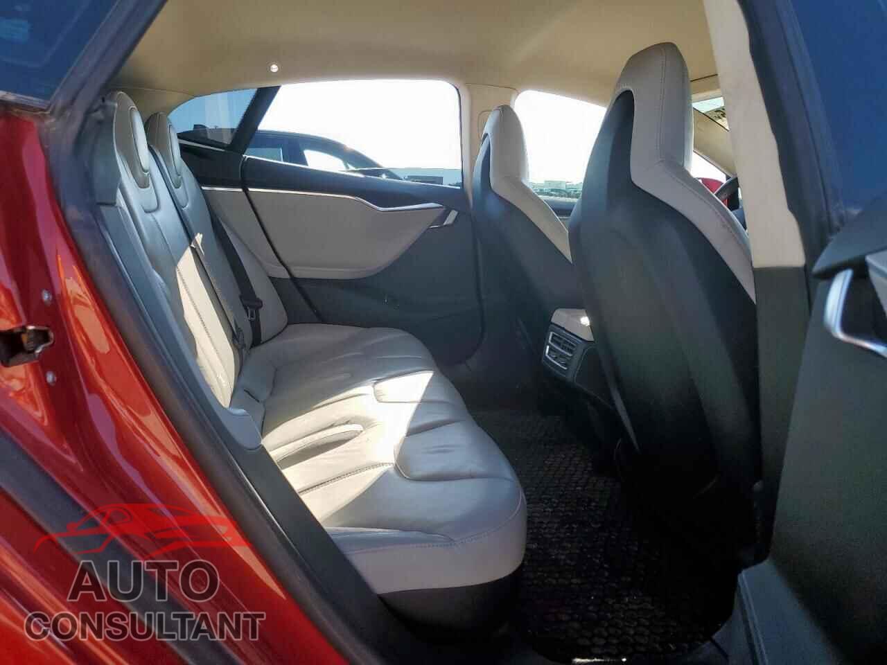TESLA MODEL S 2014 - 5YJSA1S12EFP44225