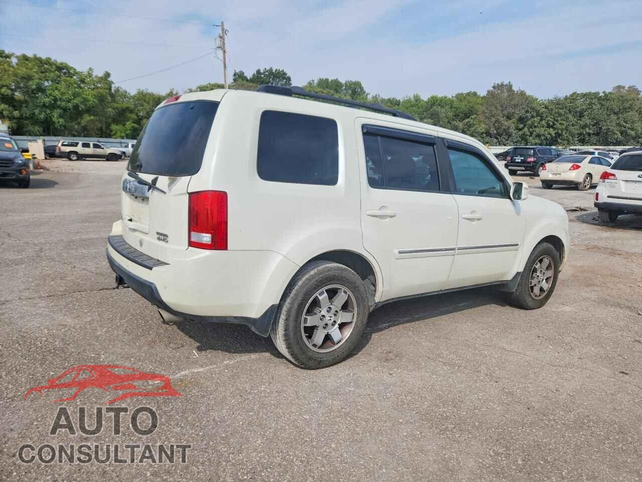 HONDA PILOT 2011 - 5FNYF4H95BB081237