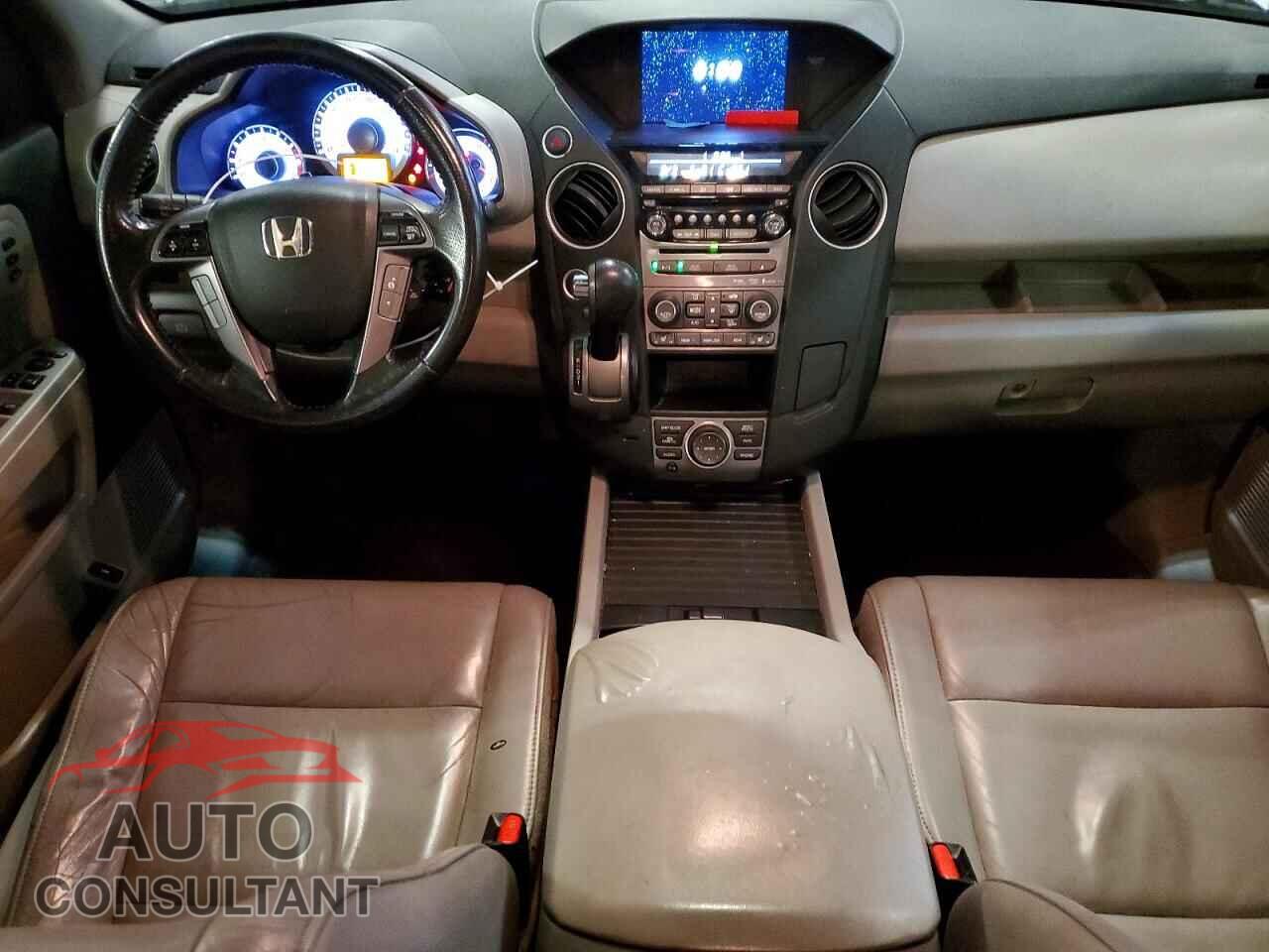 HONDA PILOT 2013 - 5FNYF4H93DB020679