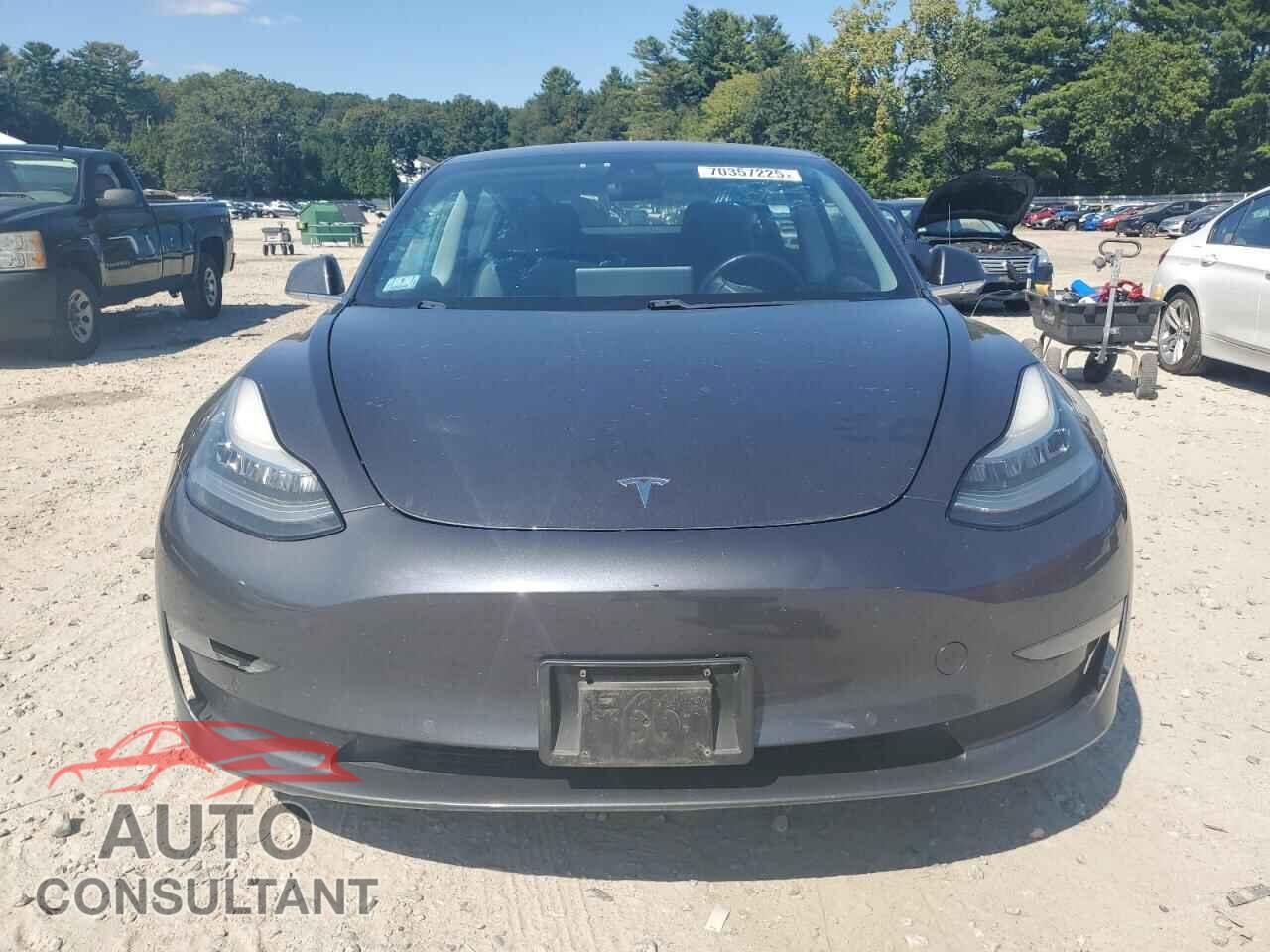 TESLA MODEL 3 2018 - 5YJ3E1EB0JF094091