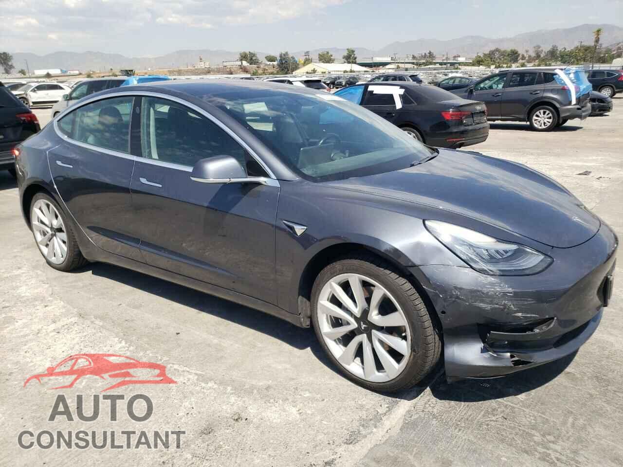 TESLA MODEL 3 2018 - 5YJ3E1EA8JF163357