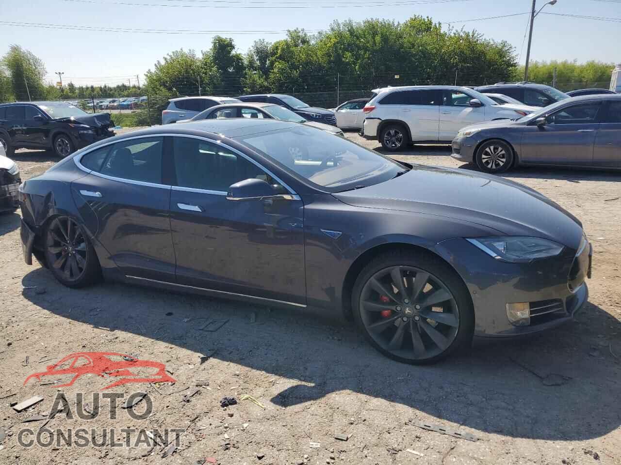 TESLA MODEL S 2015 - 5YJSA1E44FF106503