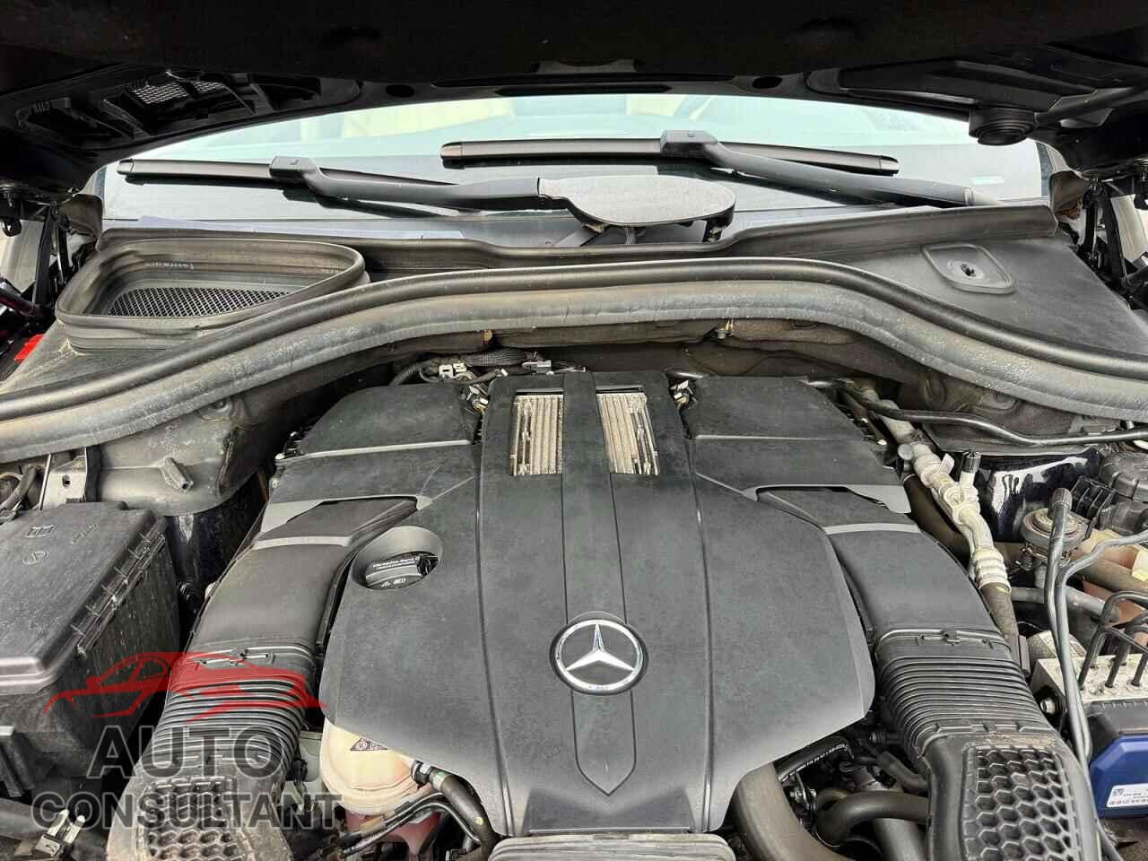 MERCEDES-BENZ GLS-CLASS 2018 - 4JGDF6EE7JB003048