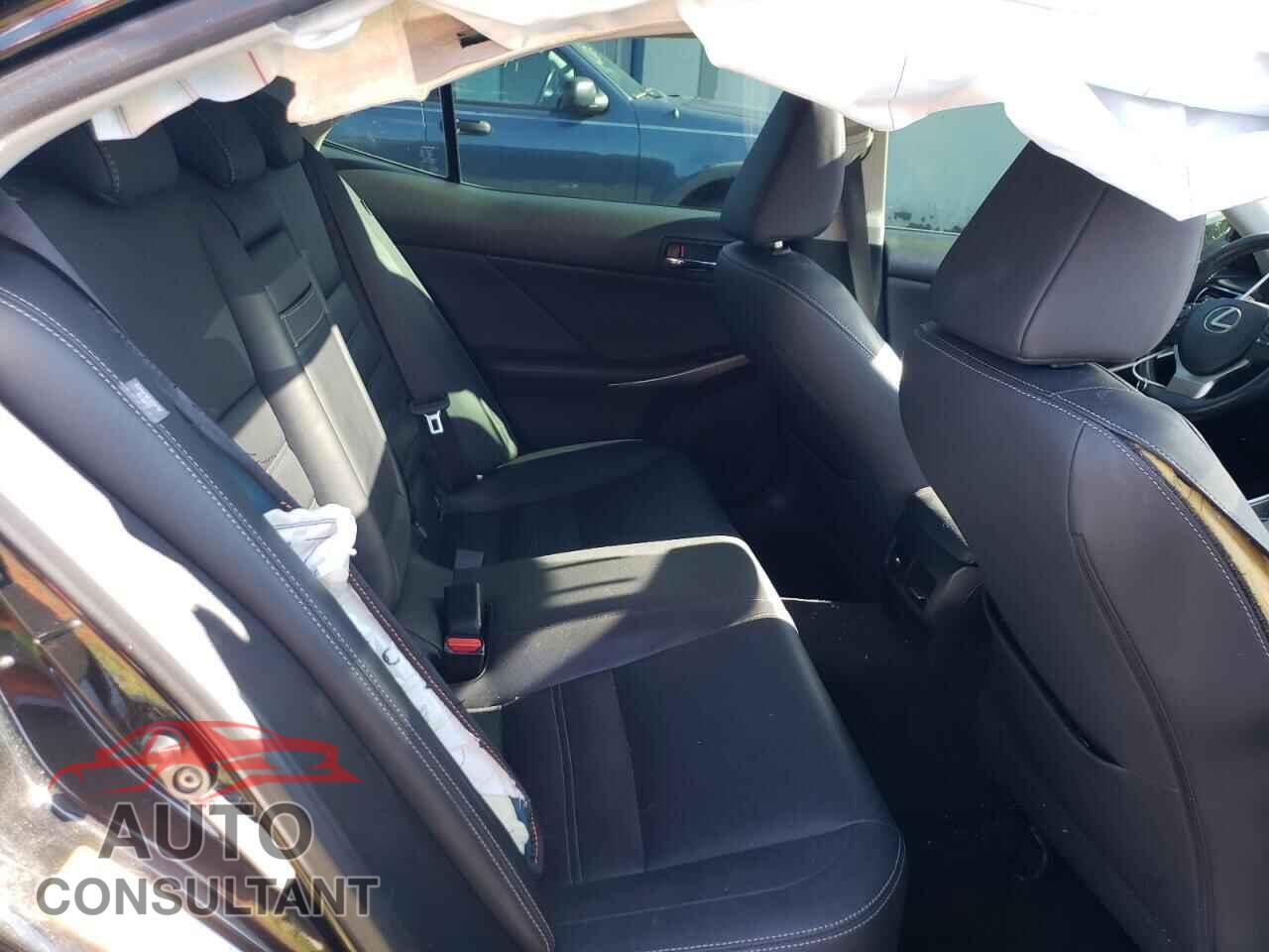 LEXUS IS 2015 - JTHCF1D28F5021198