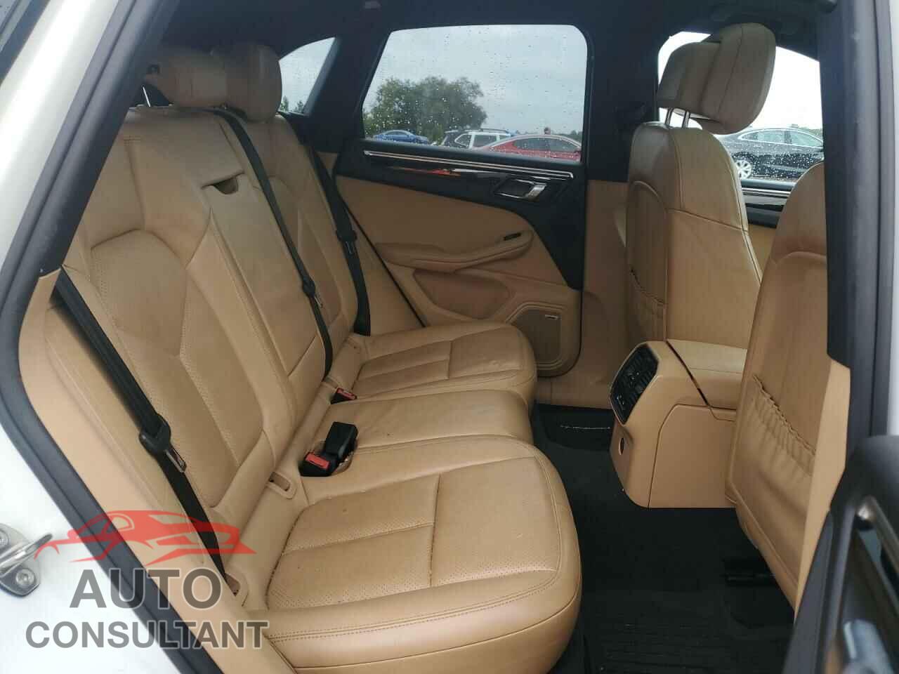 PORSCHE MACAN 2017 - WP1AA2A58HLB01643