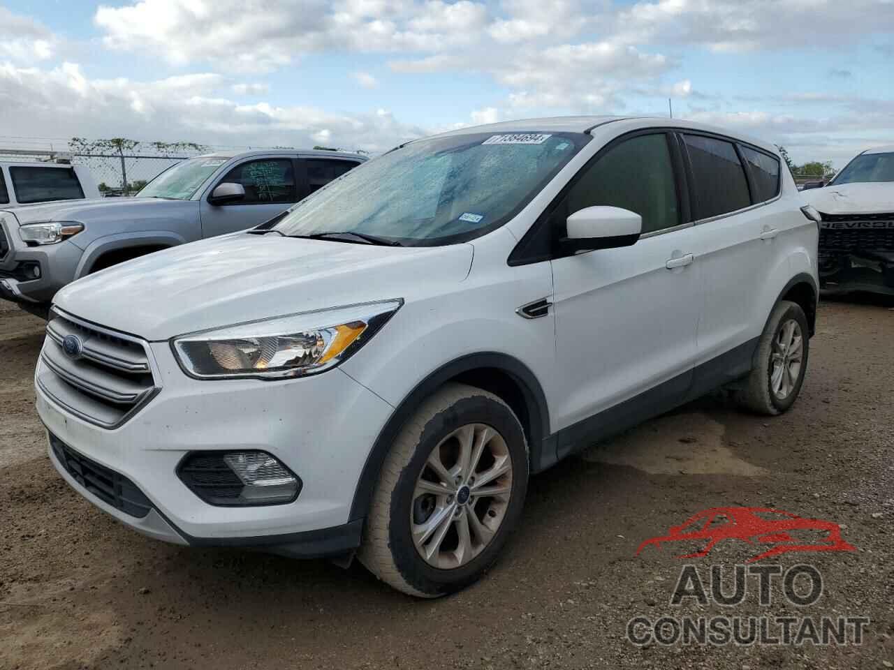 FORD ESCAPE 2017 - 1FMCU9GD8HUB90905