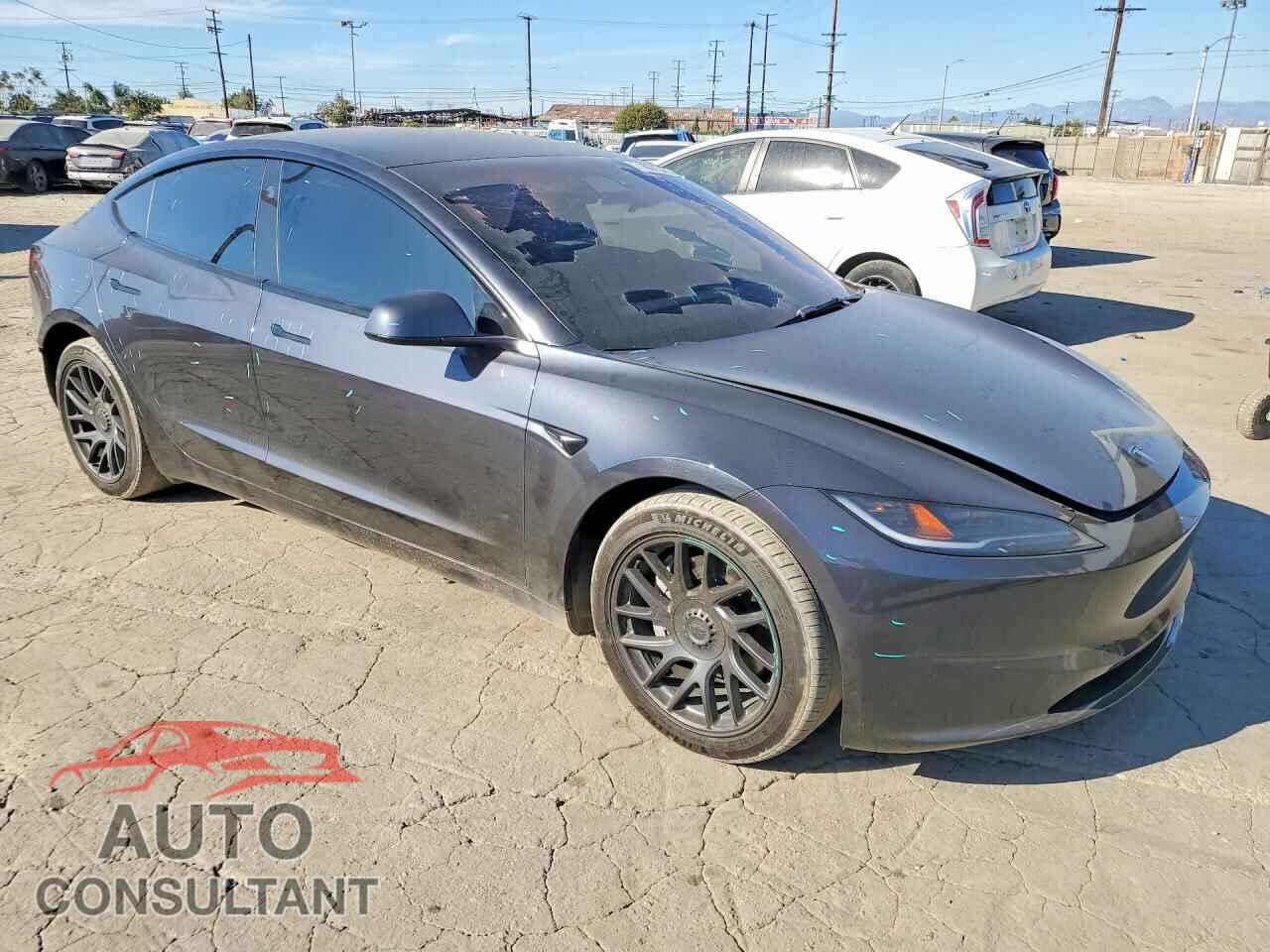TESLA MODEL 3 2024 - 5YJ3E1EB4RF792652