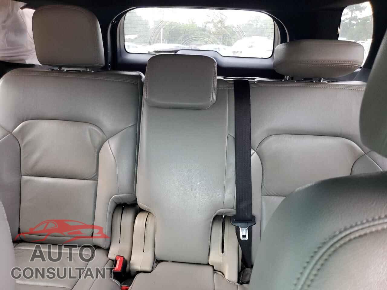FORD EXPLORER 2018 - 1FM5K7B82JGB63006