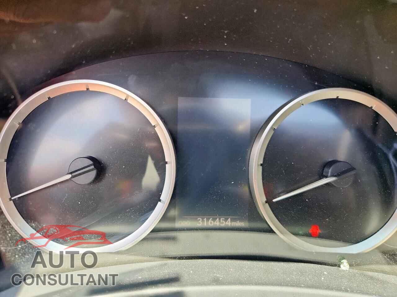 LEXUS IS 2015 - JTHBF1D20F5063425