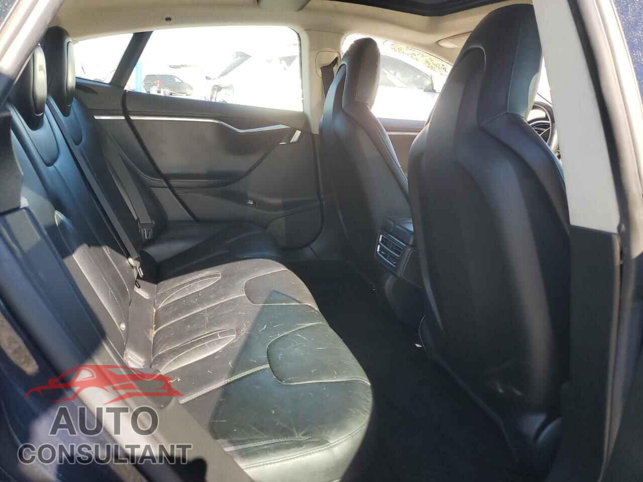 TESLA MODEL S 2015 - 5YJSA1H2XFFP73182