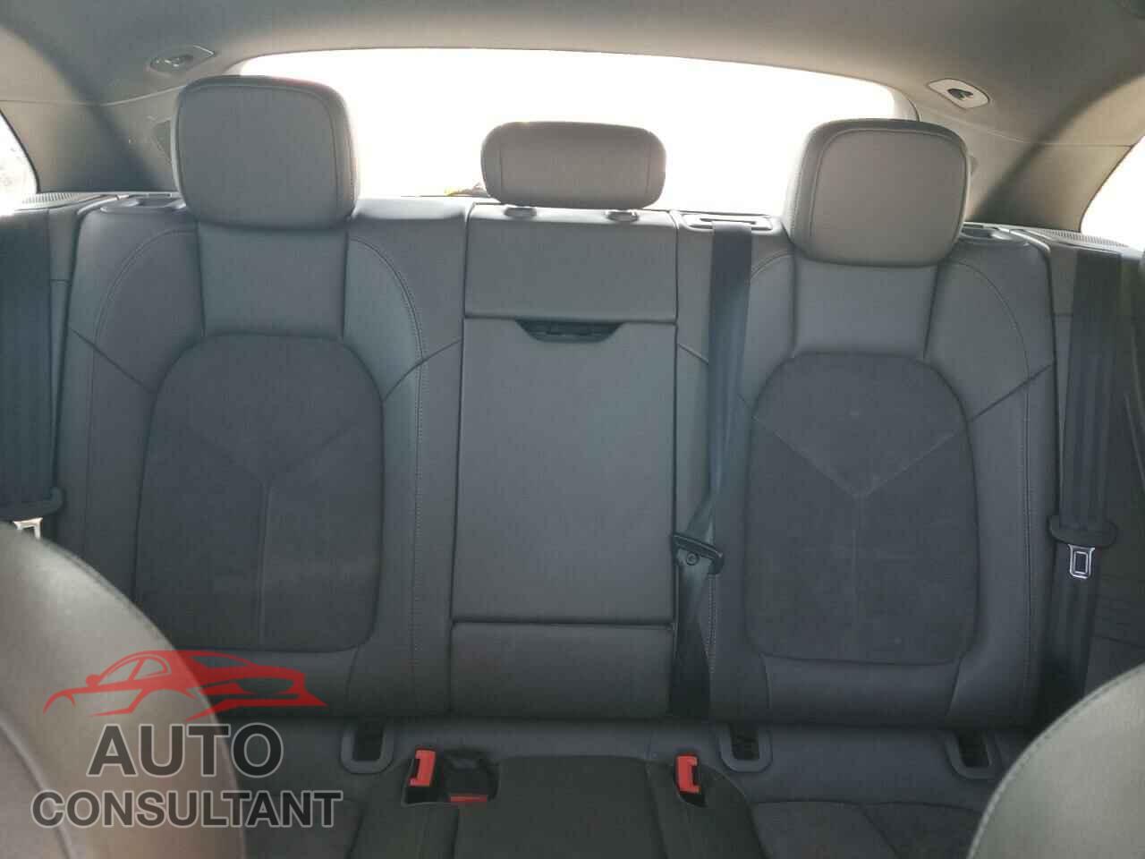 PORSCHE MACAN 2017 - WP1AA2A50HLB03841