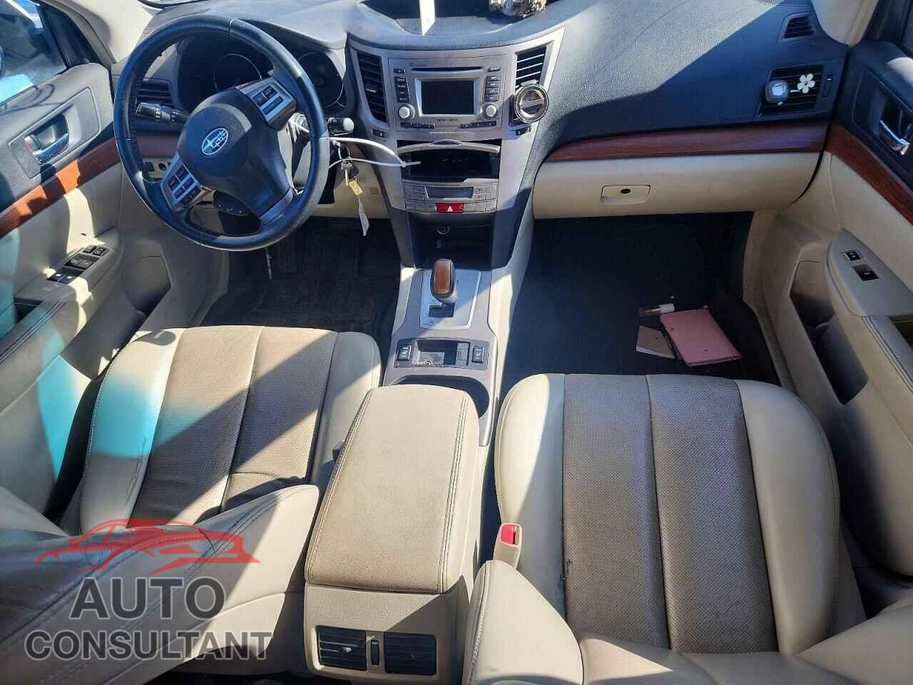 SUBARU OUTBACK 2014 - 4S4BRBLC8E3321690
