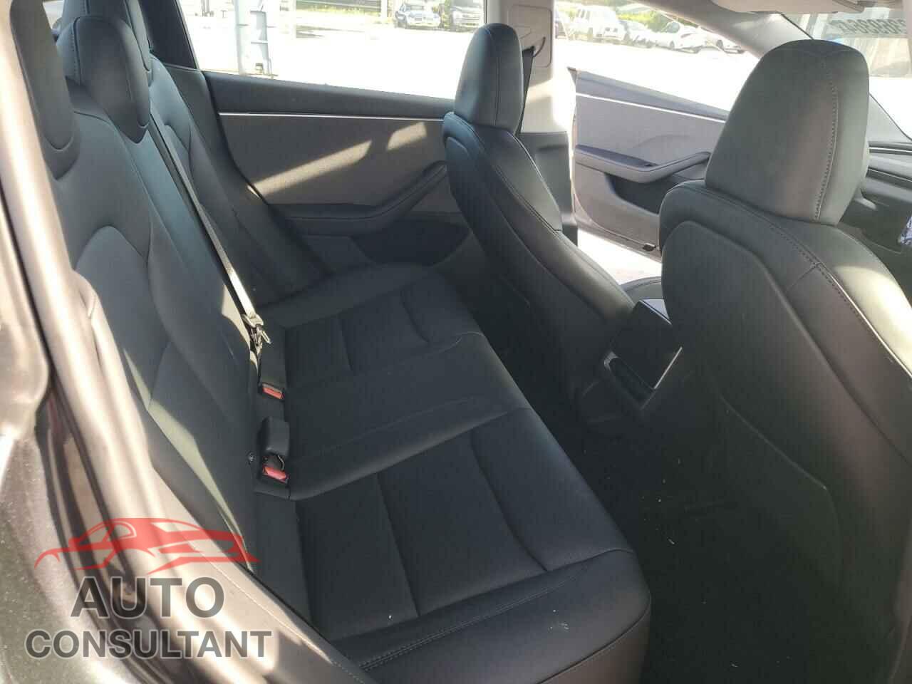 TESLA MODEL 3 2024 - 5YJ3E1EA0RF742998