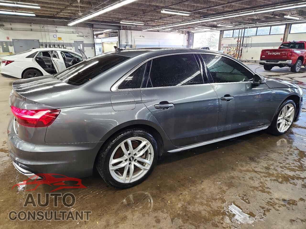 AUDI A4 2021 - WAUDAAF47MA028812