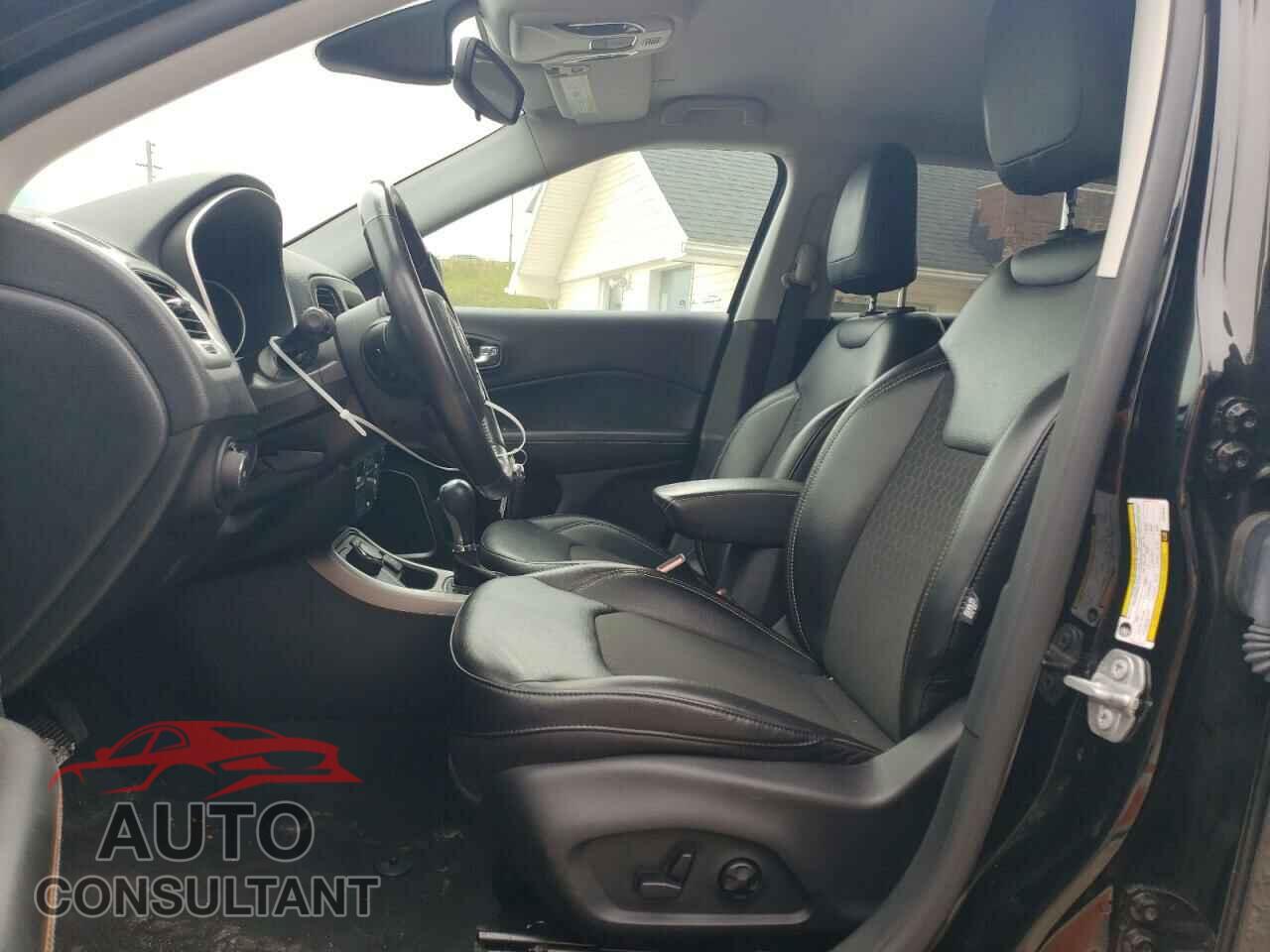 JEEP COMPASS 2020 - 3C4NJDBB7LT240761