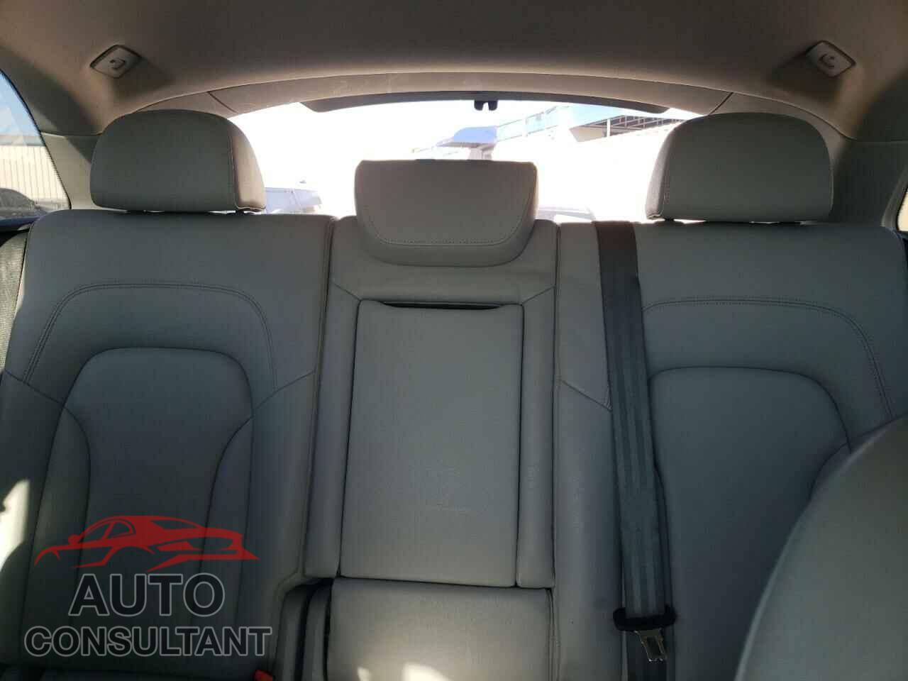 AUDI Q5 2013 - WA1LFAFP5DA018526