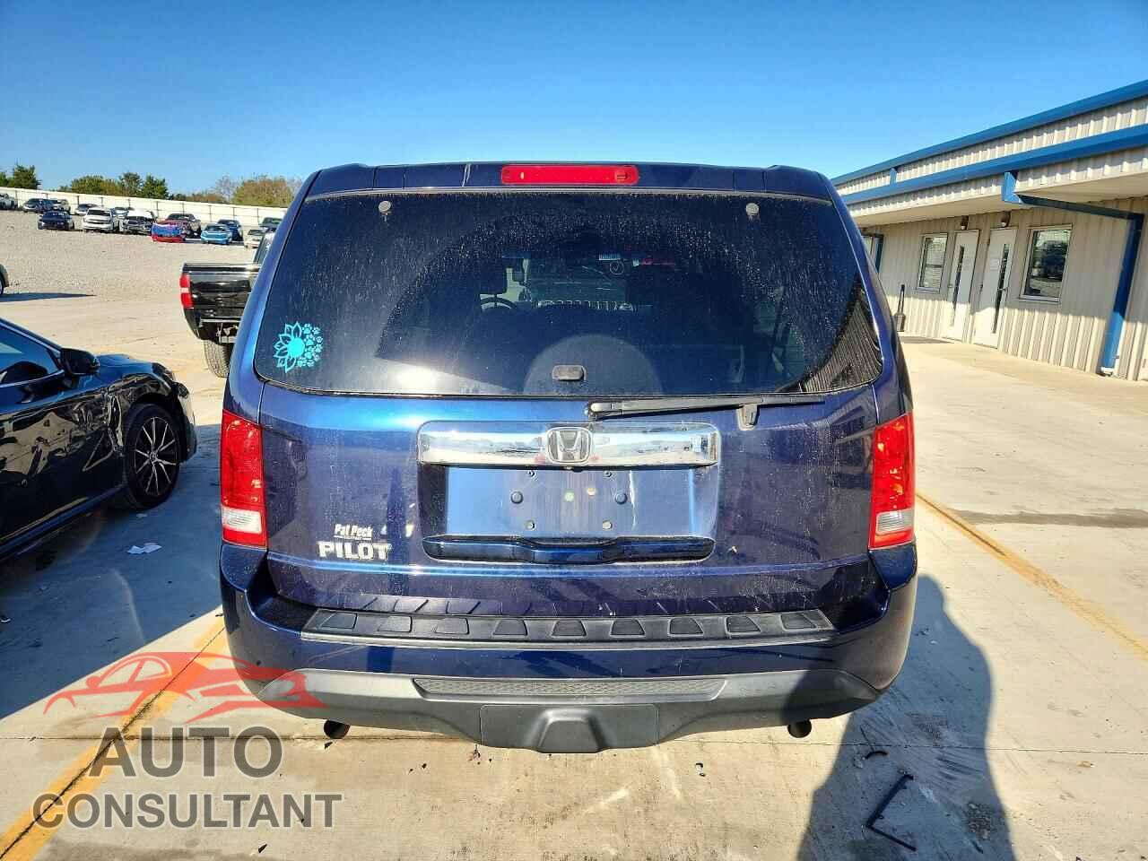 HONDA PILOT 2013 - 5FNYF3H21DB027367