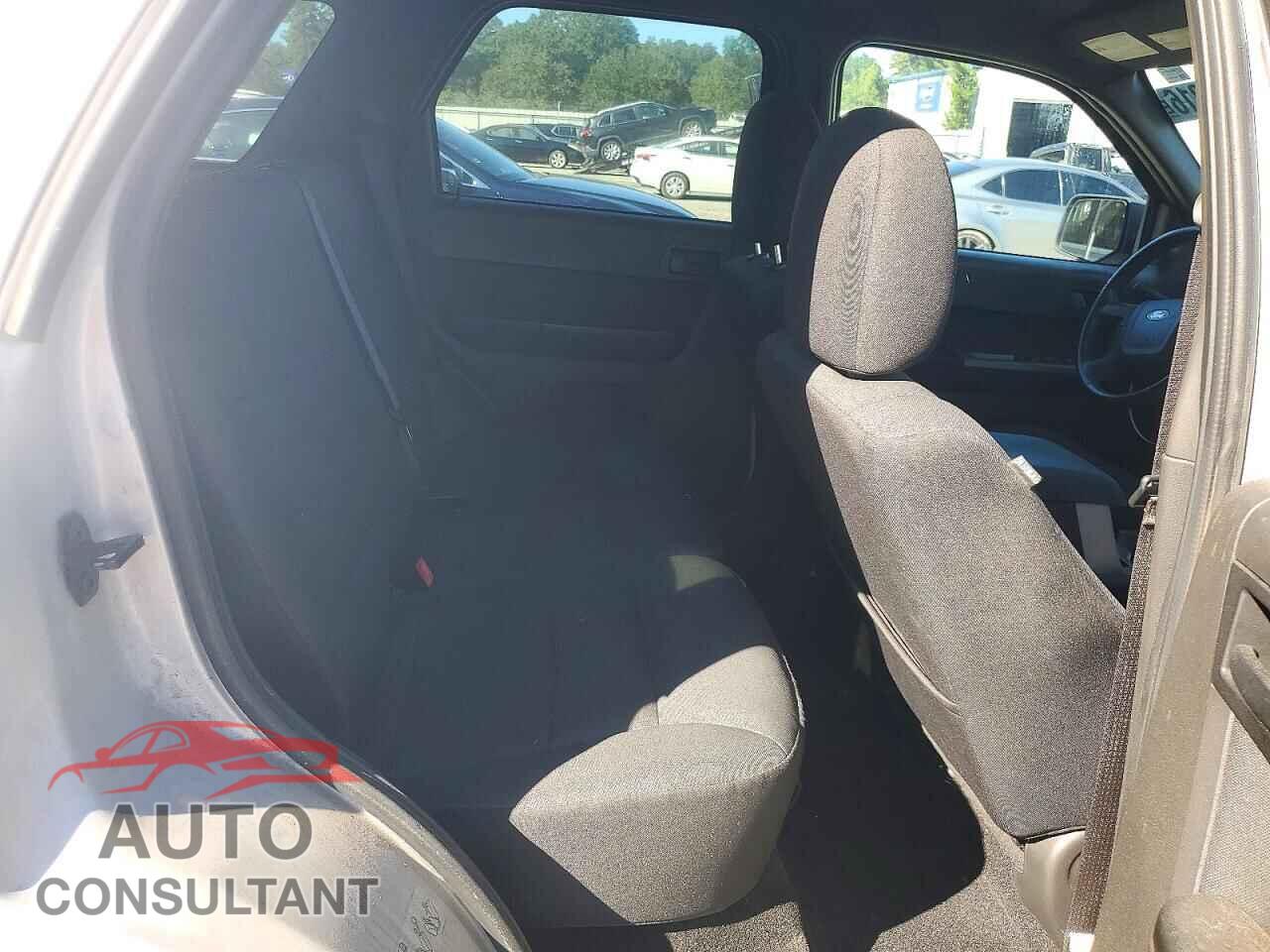 FORD ESCAPE 2011 - 1FMCU9DG9BKB12005
