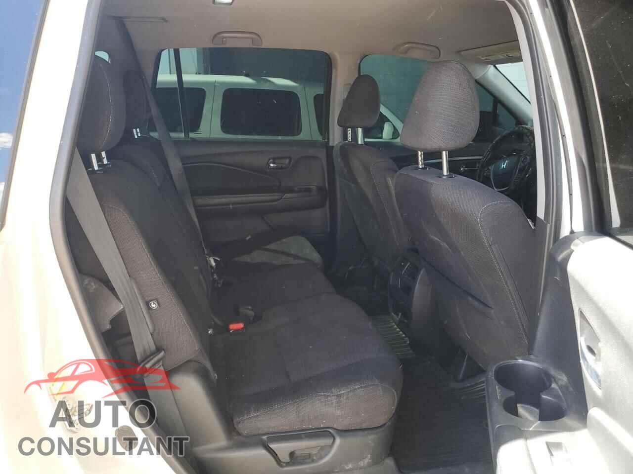 HONDA PILOT 2017 - 5FNYF5H14HB044642