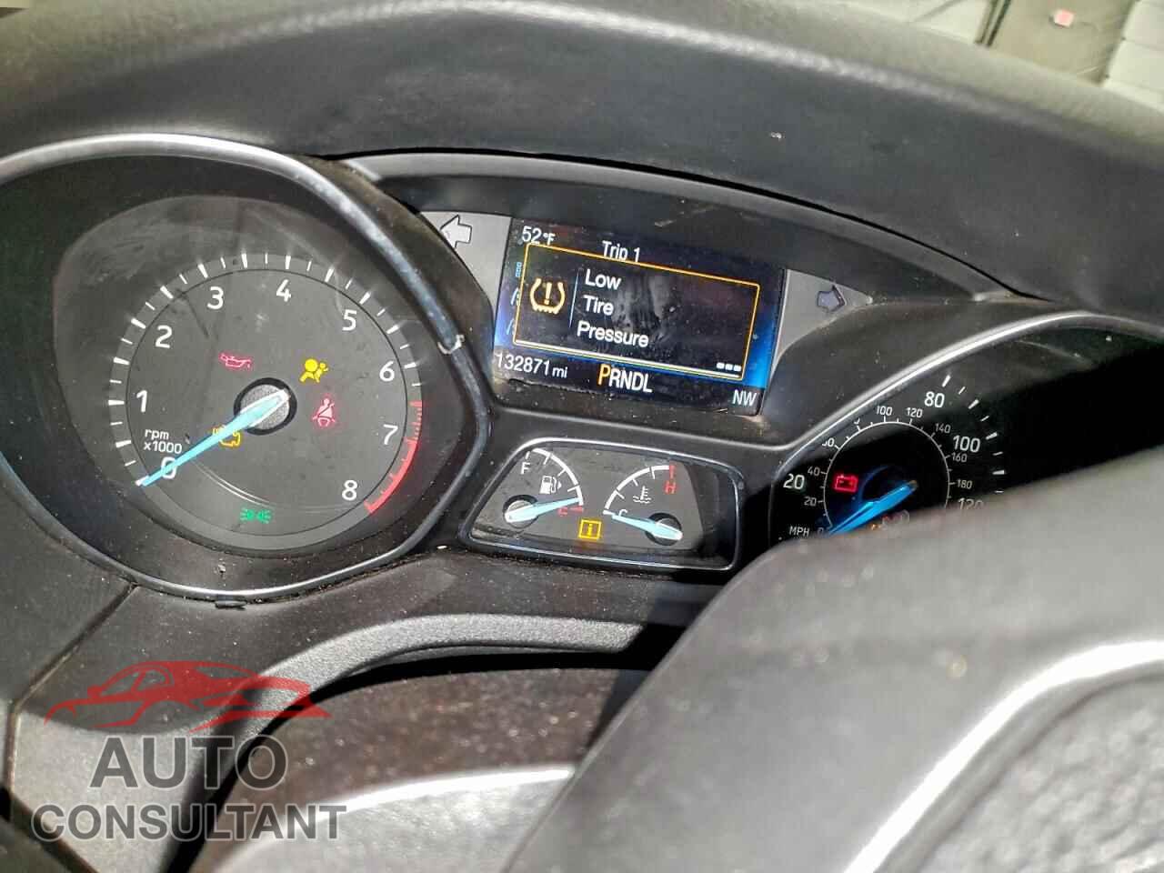 FORD FOCUS 2015 - 1FADP3F23FL363798