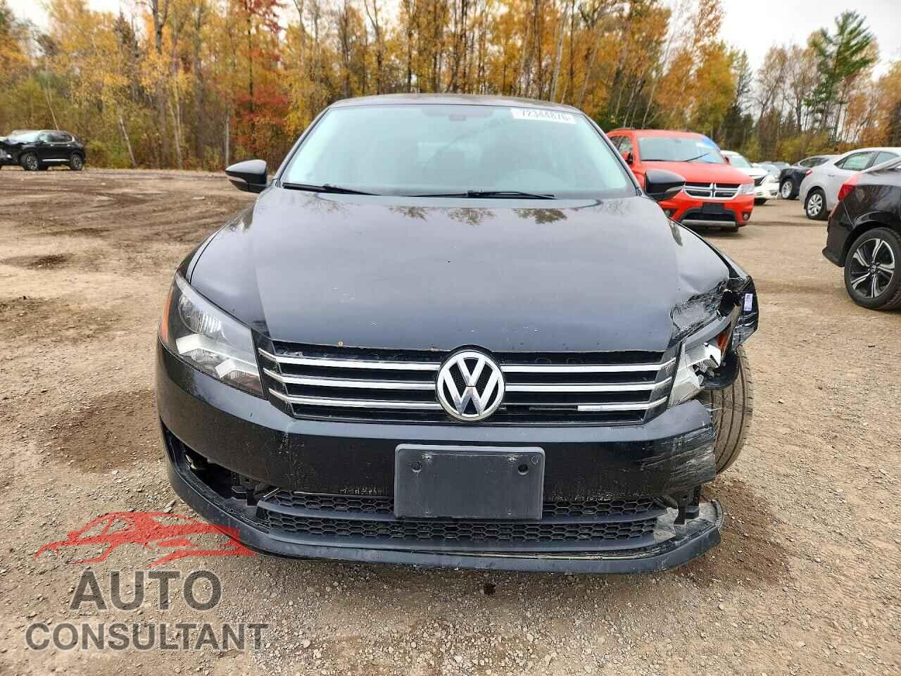 VOLKSWAGEN PASSAT 2012 - 1VWBH7A35CC013510