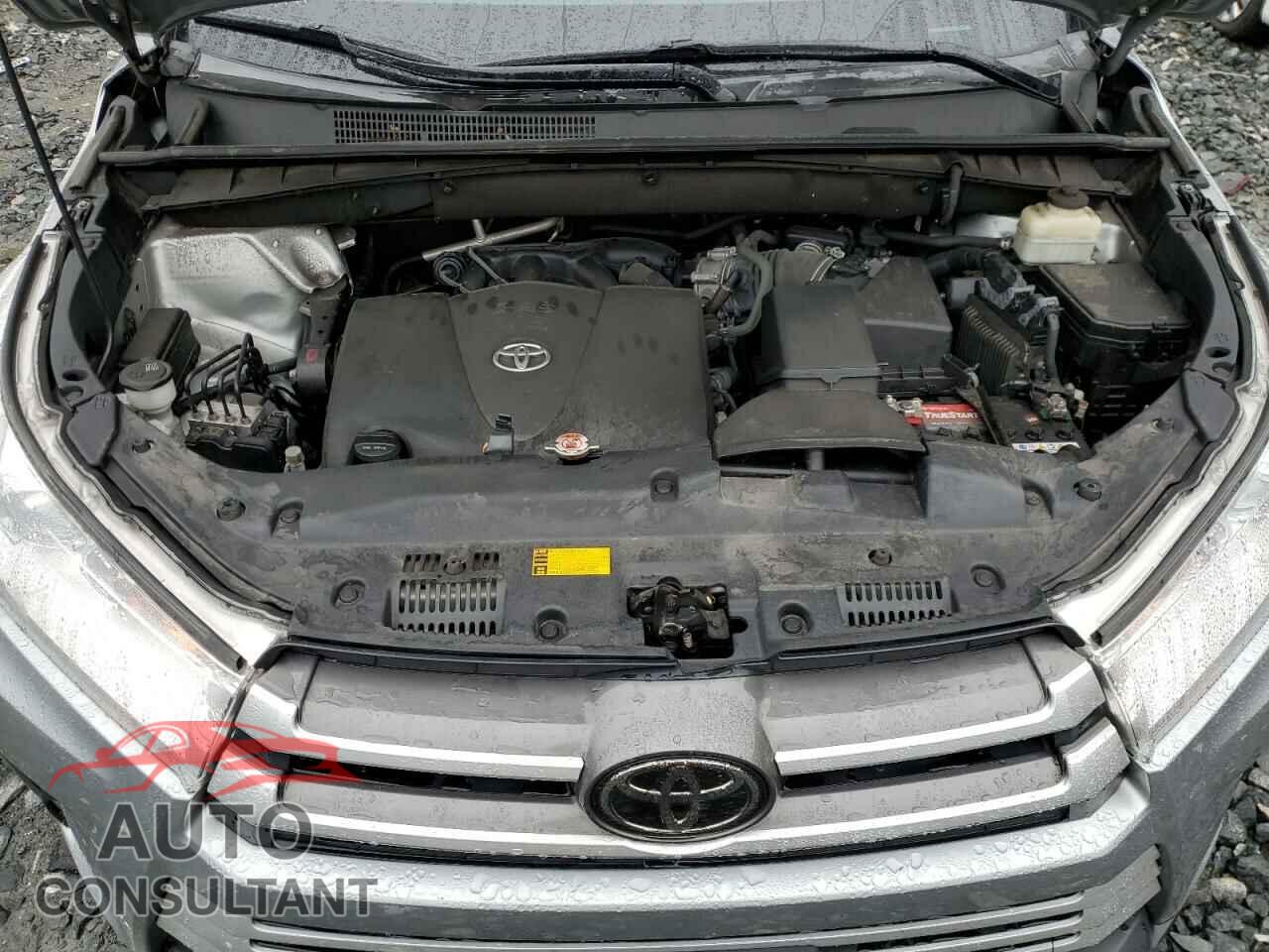 TOYOTA HIGHLANDER 2017 - 5TDJZRFHXHS522221