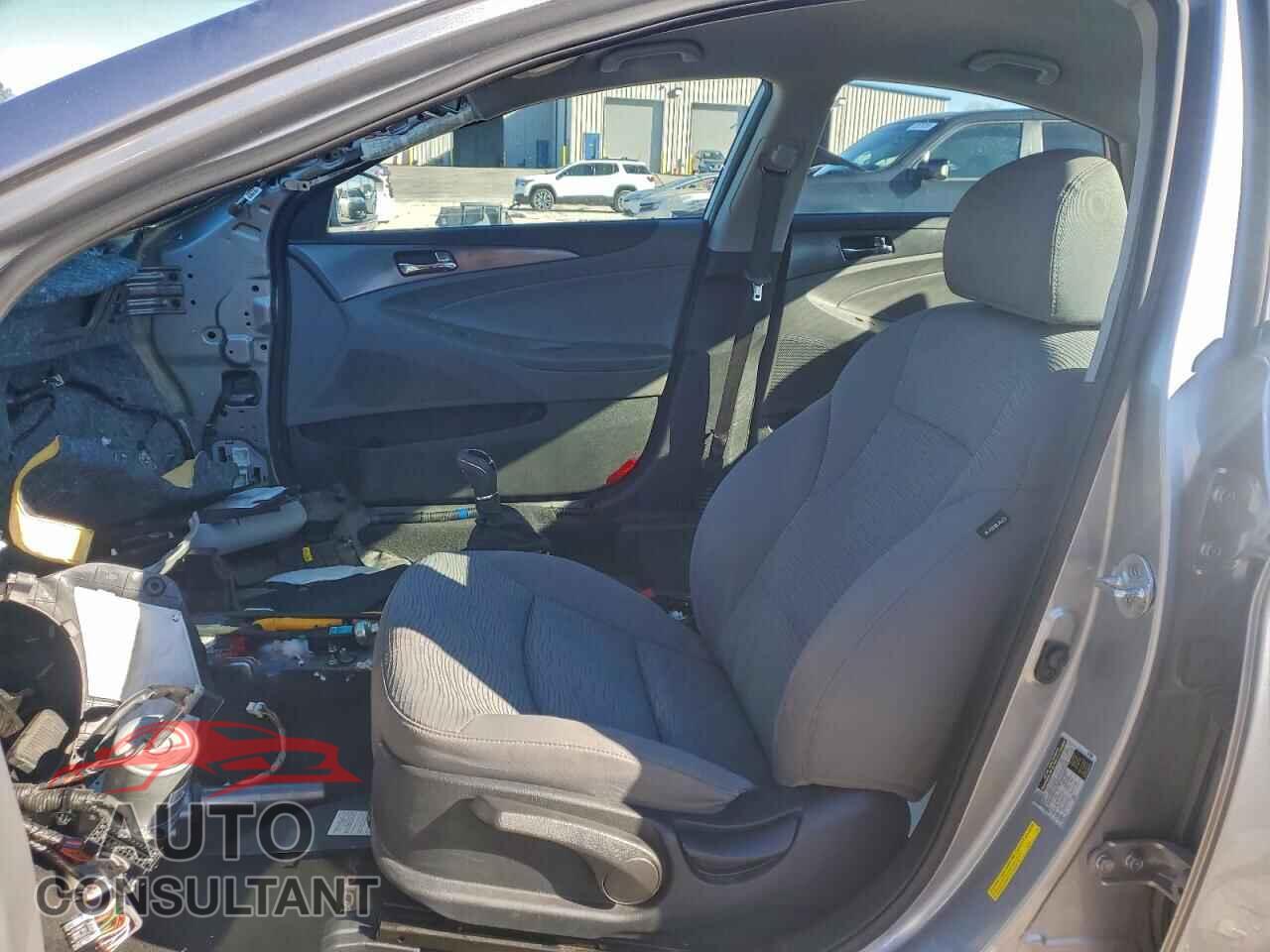 HYUNDAI SONATA 2015 - KMHEC4A43FA129290