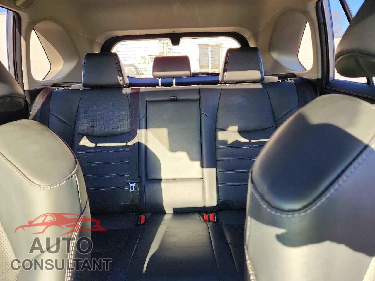 TOYOTA RAV4 2022 - JTMD6RFV1ND059307