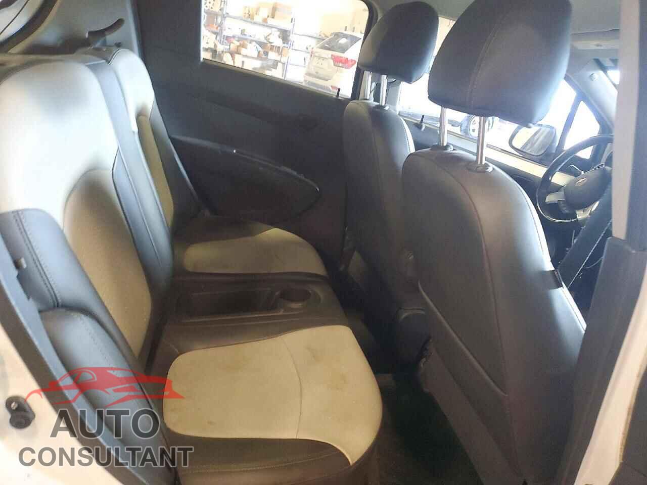CHEVROLET SPARK 2015 - KL8CF6S91FC708235