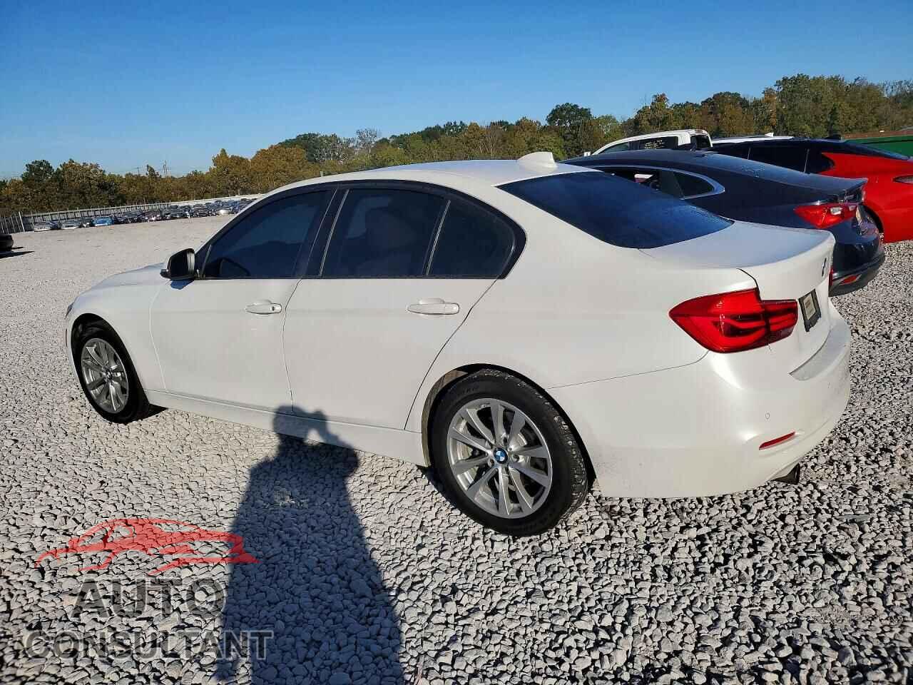 BMW 3 SERIES 2016 - WBA8E1G56GNU10761