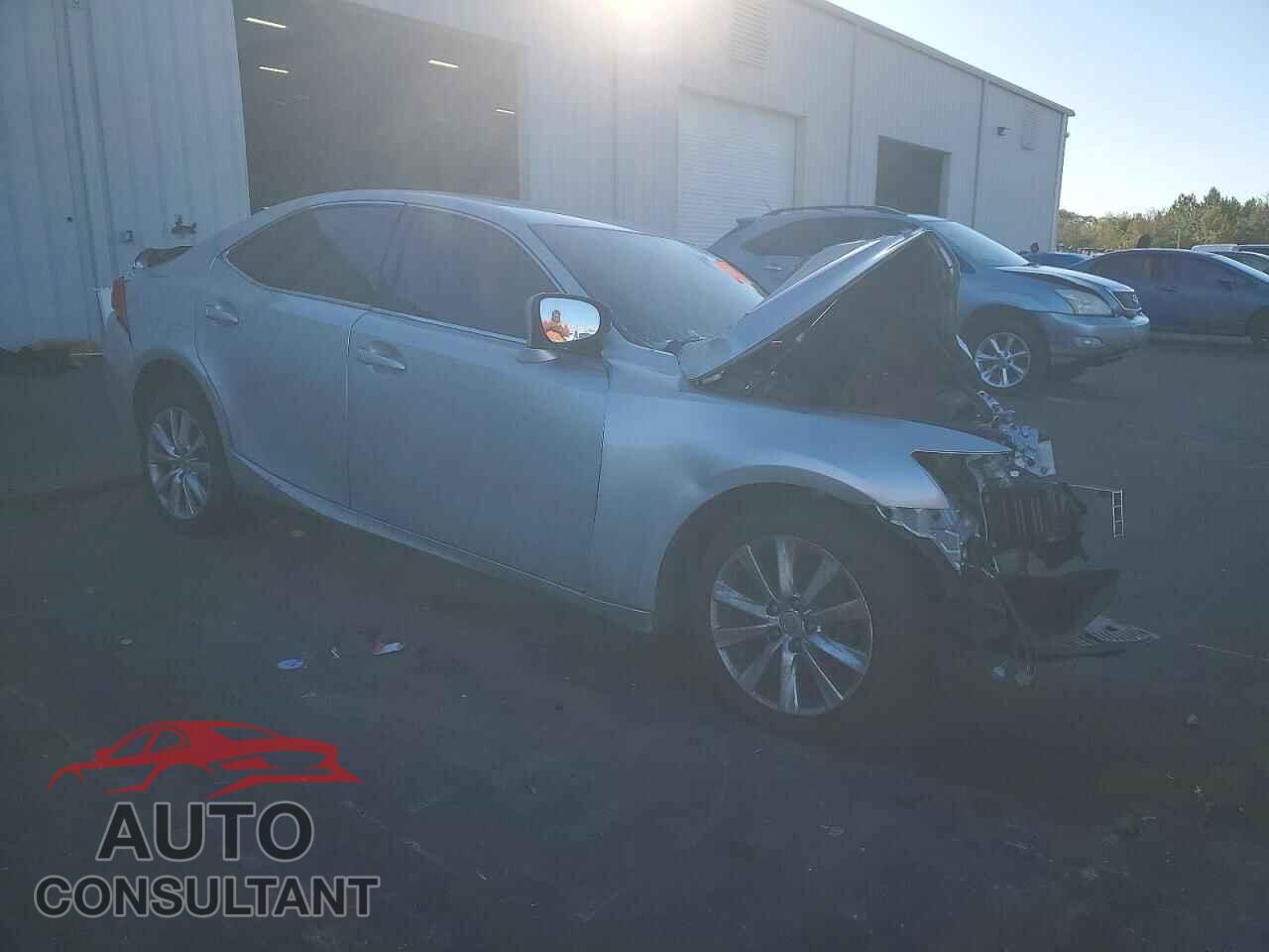 LEXUS IS 2014 - JTHCF1D25E5004437