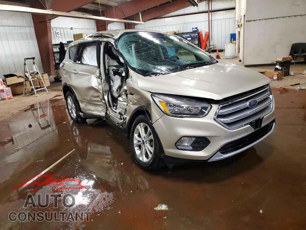 FORD ESCAPE 2017 - 1FMCU9GD0HUB13137
