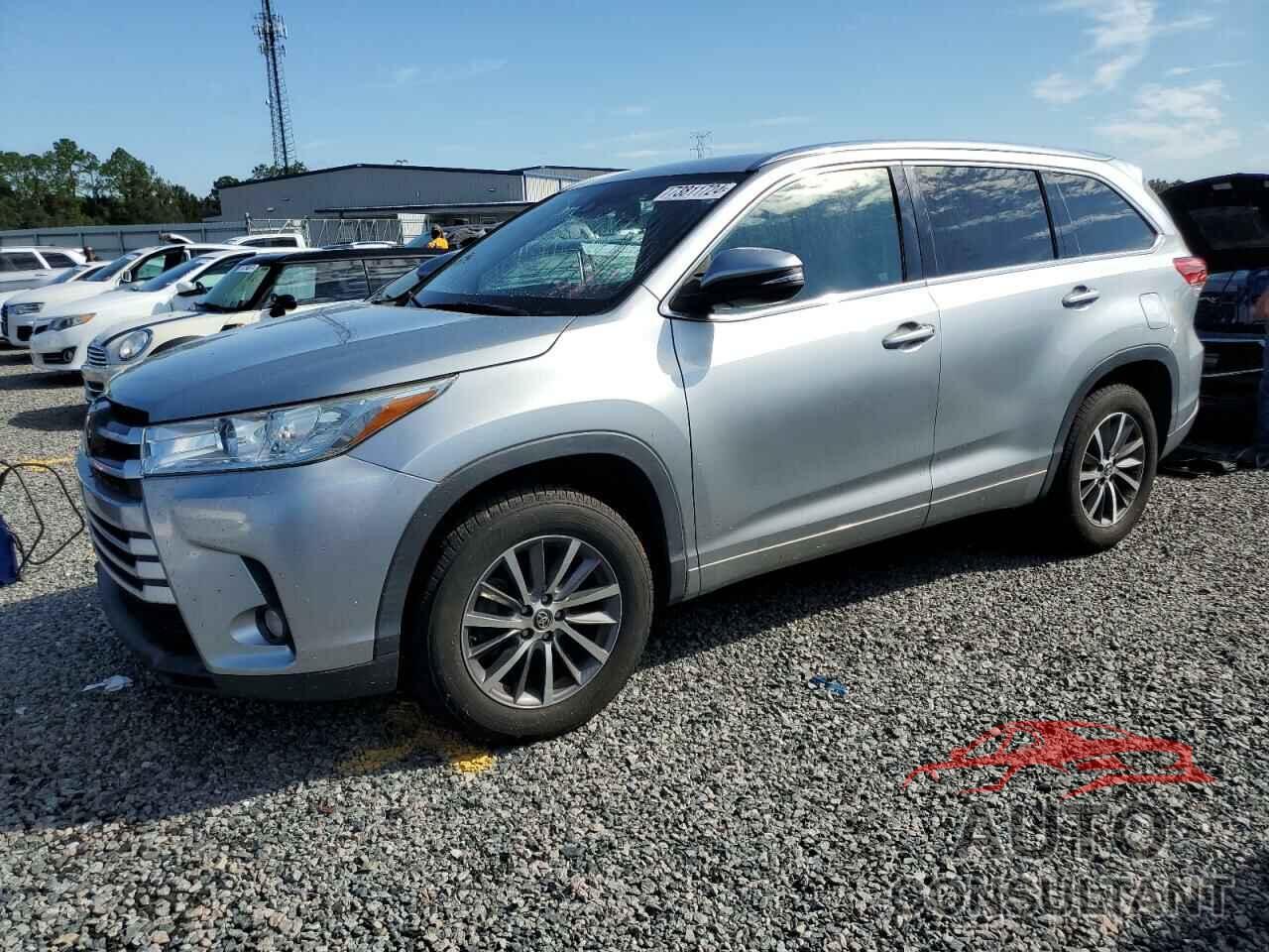 TOYOTA HIGHLANDER 2017 - 5TDKZRFH1HS525366