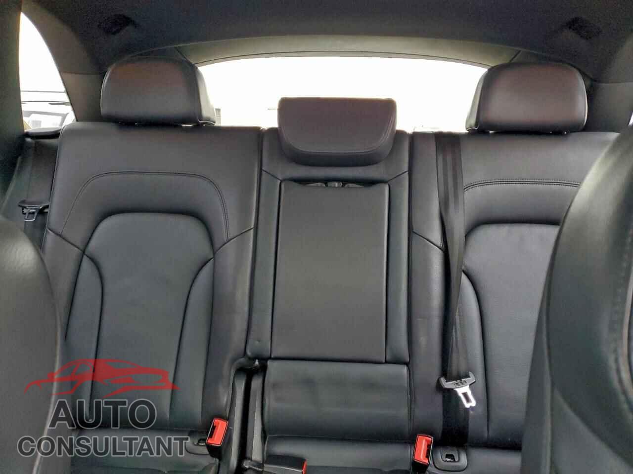 AUDI Q5 2017 - WA1M2AFPXHA043959
