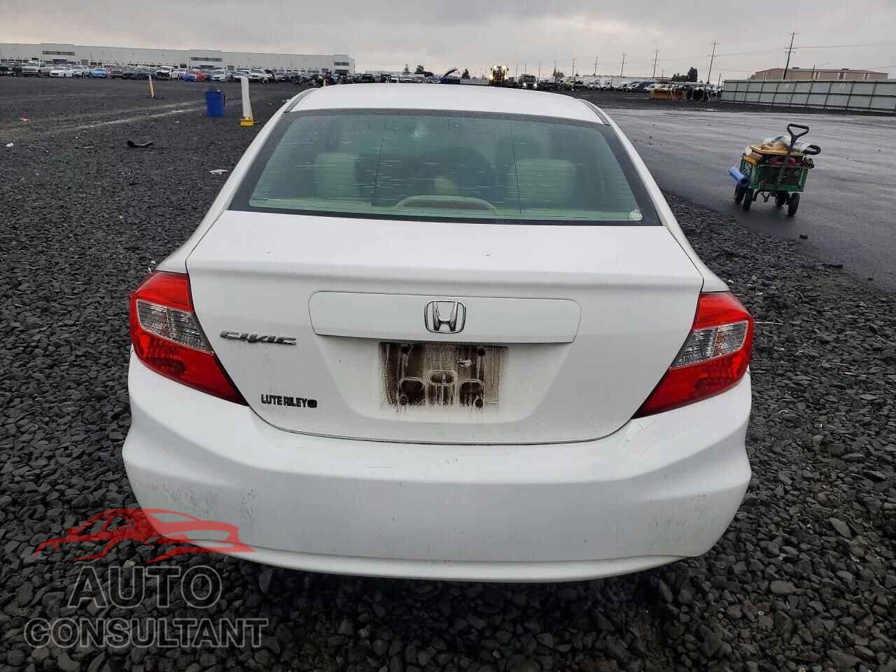 HONDA CIVIC 2012 - 2HGFB2F52CH574460
