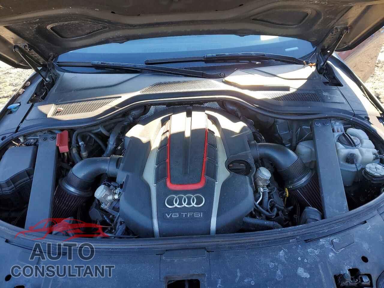 AUDI S8 2013 - WAUD2AFD6DN025731