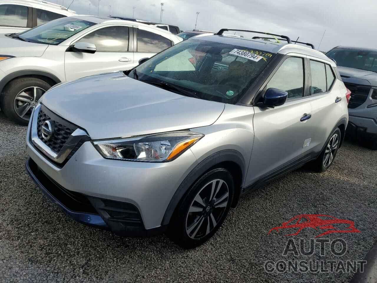 NISSAN KICKS 2018 - 3N1CP5CU9JL509130