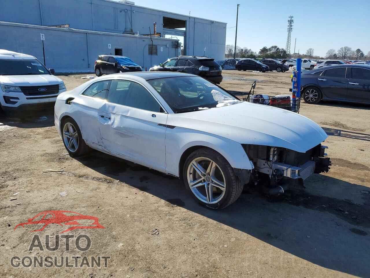 AUDI A5 2020 - WAUTNAF50LA014340