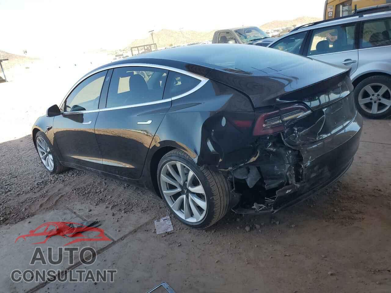TESLA MODEL 3 2018 - 5YJ3E1EA9JF077068