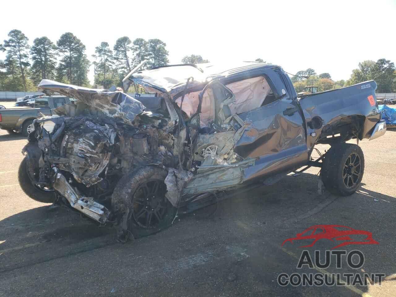 TOYOTA TUNDRA 2018 - 5TFDW5F1XJX720539