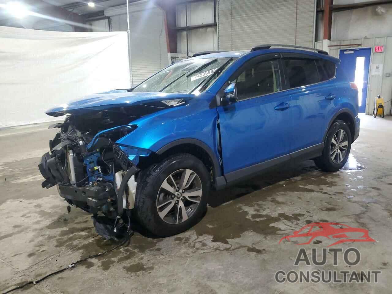 TOYOTA RAV4 2017 - JTMRFREV0HD219155