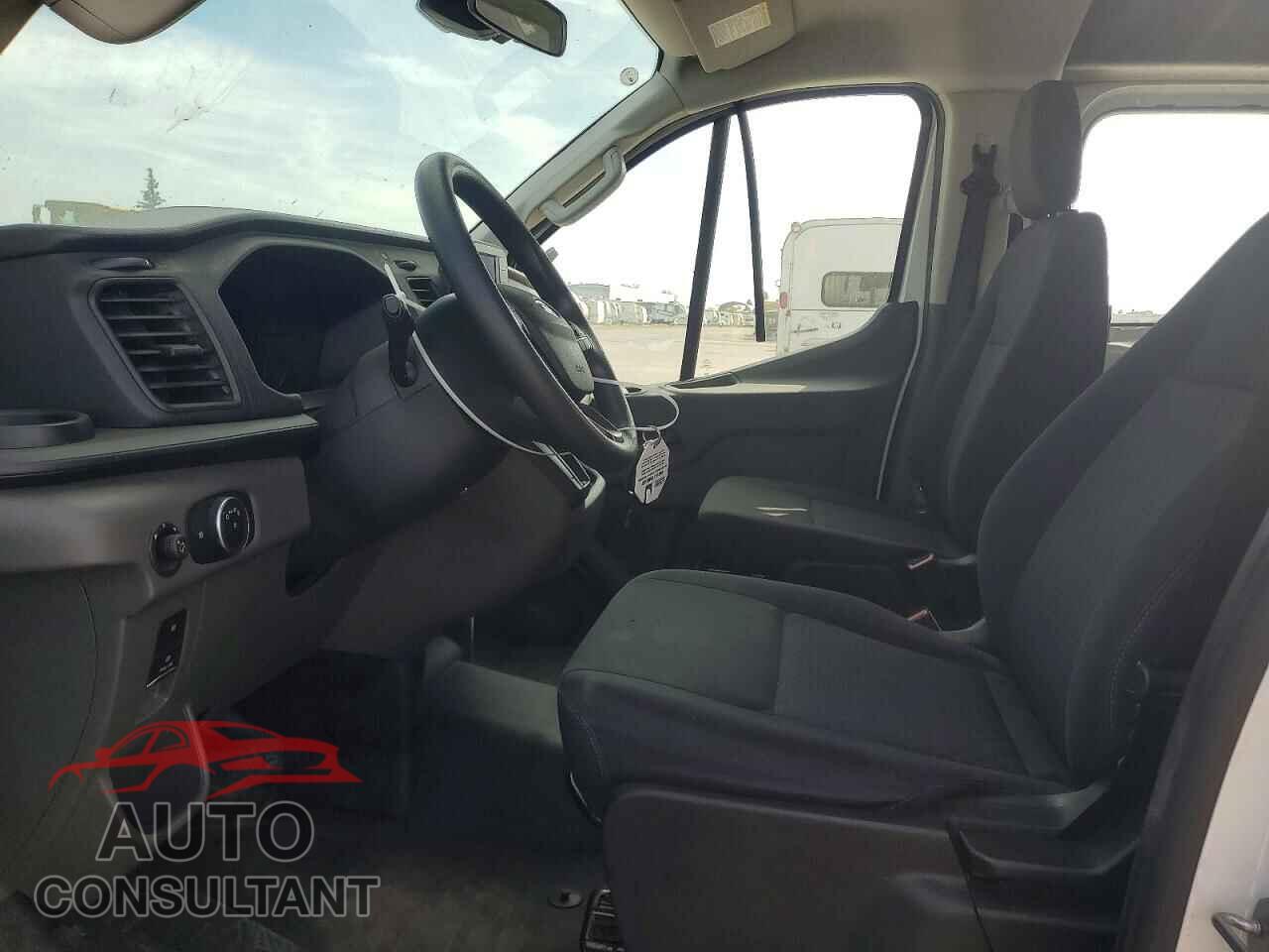 FORD TRANSIT CO 2025 - 1FTBR1Y82SKA87244