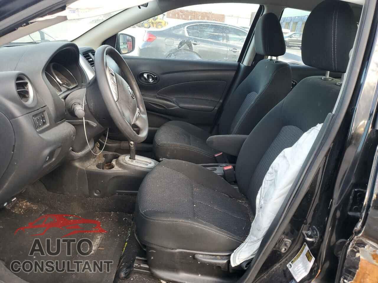 NISSAN VERSA 2017 - 3N1CN7AP3HL865985