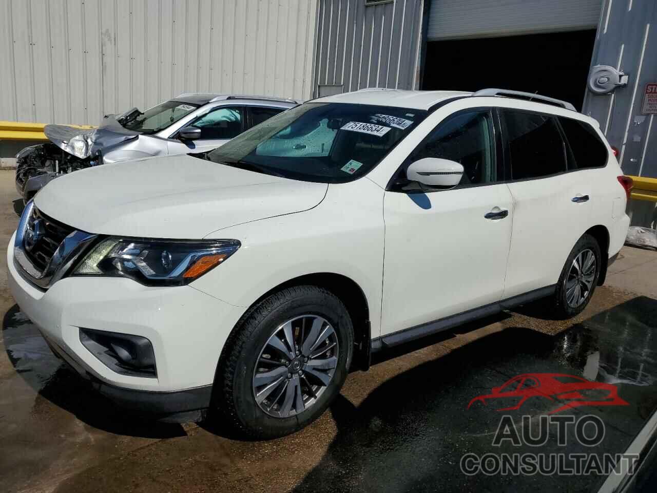 NISSAN PATHFINDER 2017 - 5N1DR2MNXHC612611