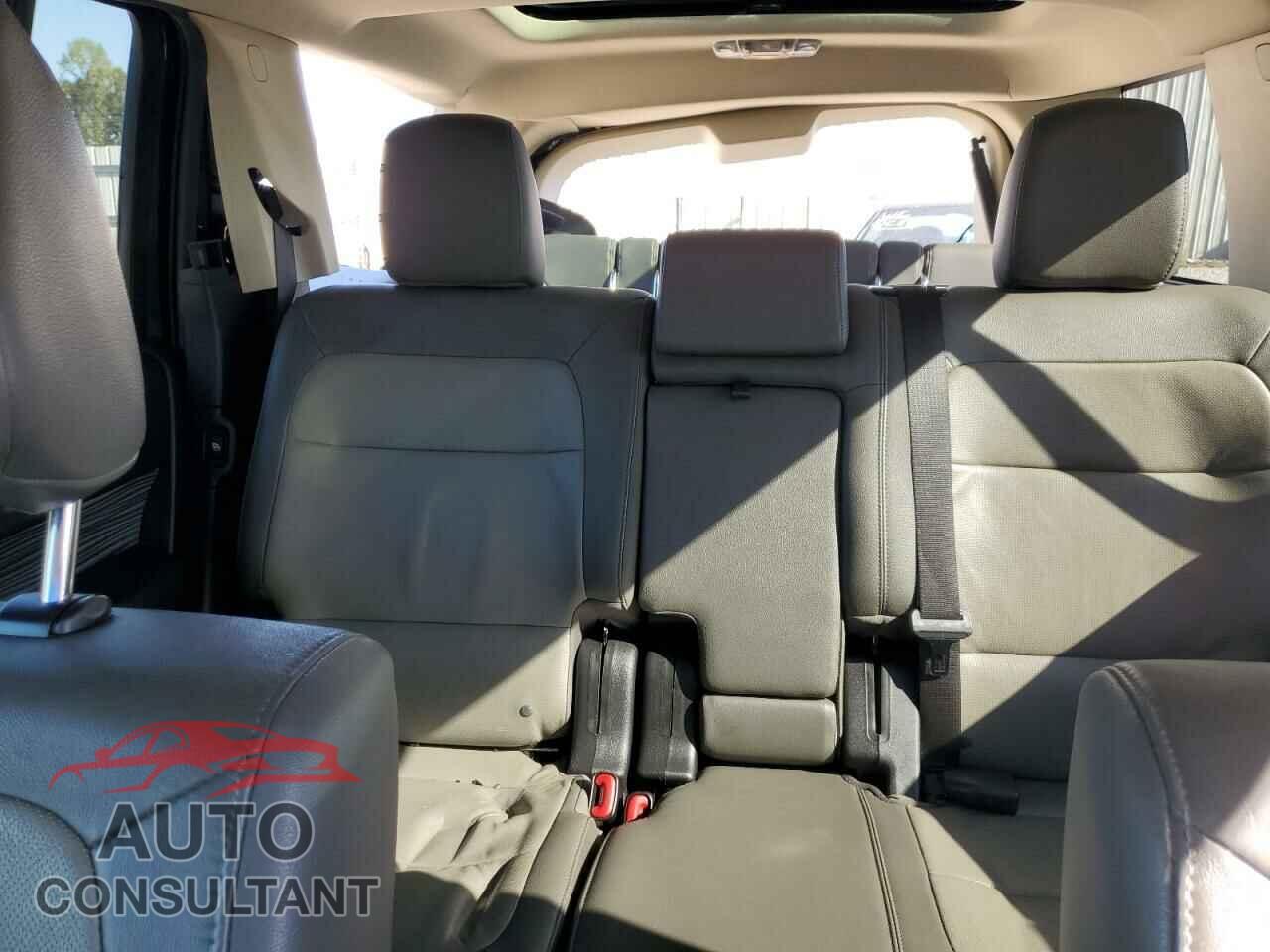 FORD FLEX 2016 - 2FMGK5C88GBA01943